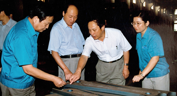 新一届领导班子上任，掀开K8凯发变革发展新篇章