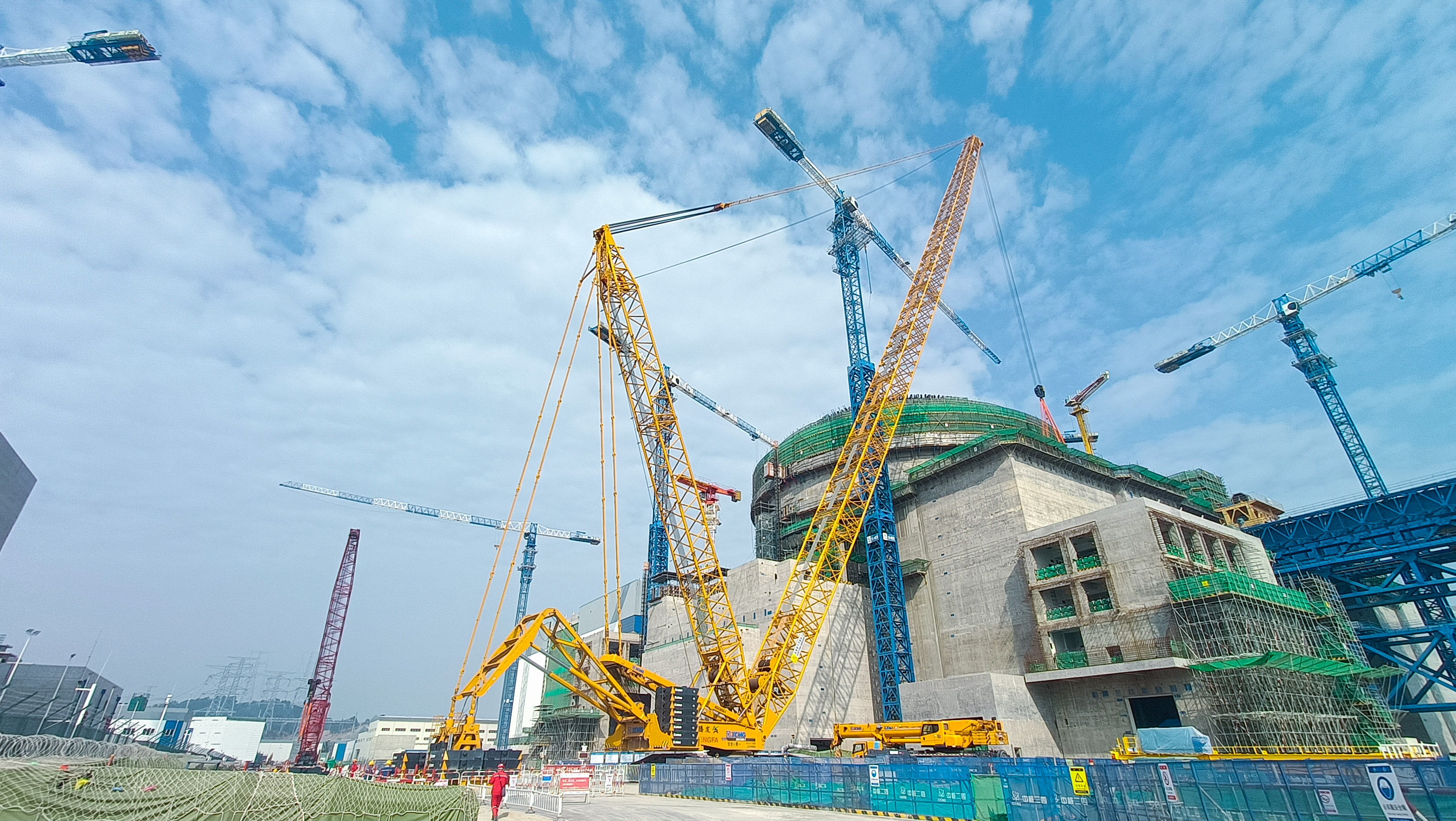 “稳”字当头！K8凯发XGC800-I履带起重机助建福建大型核电项目