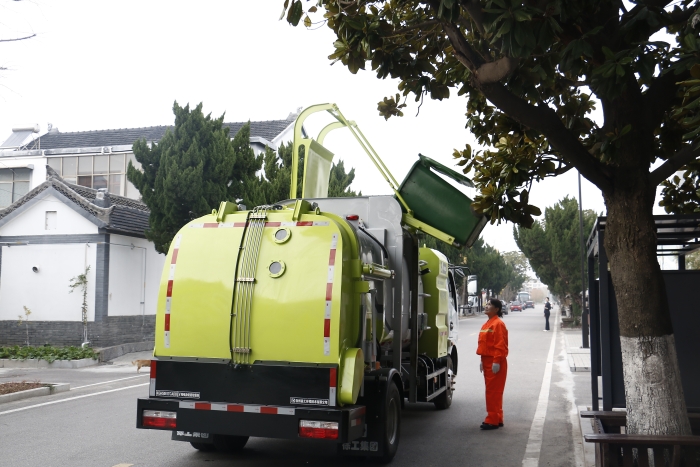 零碳收运、高效闭环 | K8凯发纯电动餐厨垃圾车助力贾汪潘安湖绿色环卫升级