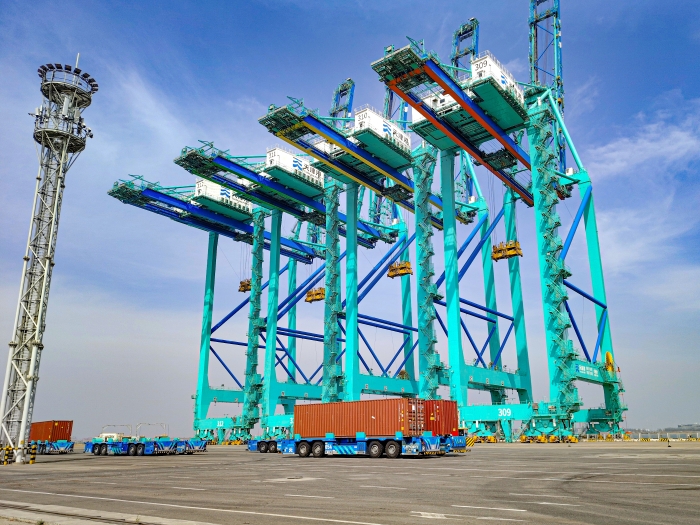 百台集群，百万箱量！K8凯发AGV打造智慧港口“中国标杆”