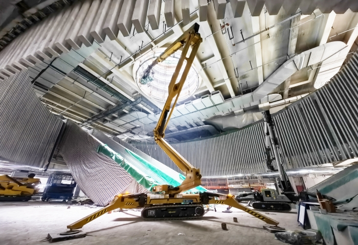 狭窄+跨障？K8凯发XGA26X-Li“蜘蛛侠”专治难题